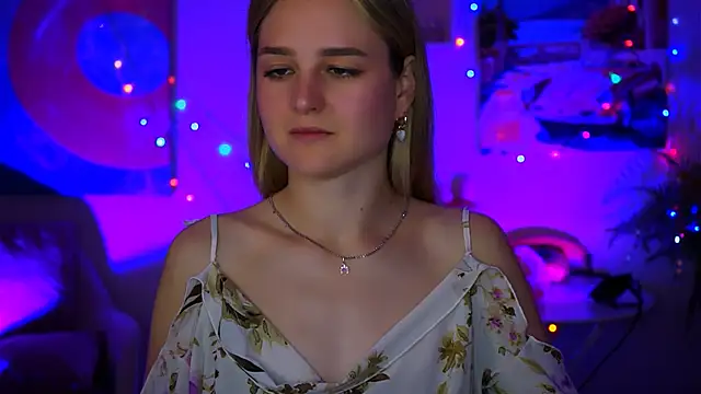 DeboraLarson online show from October 11, 2025, 5:30 am