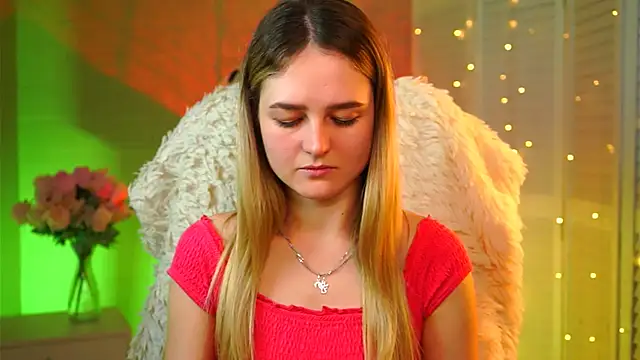 Snapshot of DeboraLarson chatting on February 5, 2026, 6:31 am DeboraLarson online show from February 5, 2026, 6:31 am