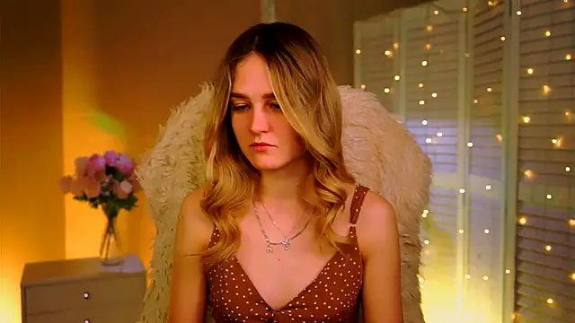 Snapshot of DeboraLarson chatting on February 9, 2026, 3:26 am DeboraLarson online show from February 9, 2026, 3:26 am