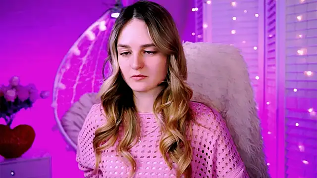 DeboraLarson online show from February 25, 2025, 9:37 pm