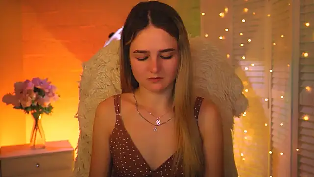 Snapshot of DeboraLarson chatting on February 2, 2026, 3:49 am DeboraLarson online show from February 2, 2026, 3:49 am