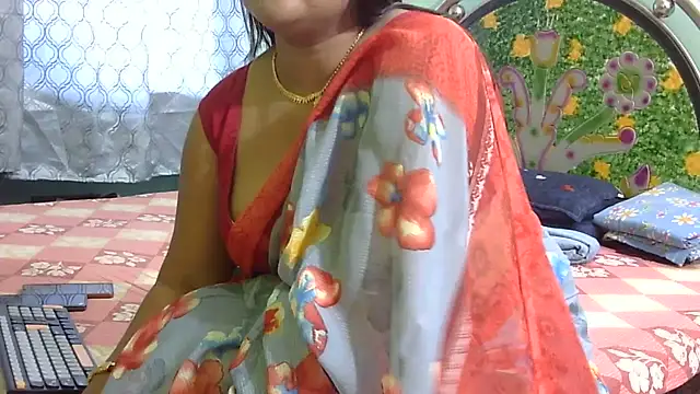 Snapshot of Couple_For_You18 chatting on March 13, 2026, 9:14 am Couple For You18 online show from March 13, 2026, 9:14 am