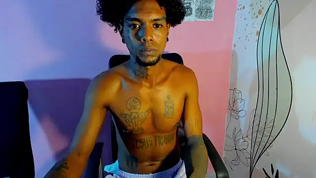 Snapshot of bigblackhotx1 chatting on April 4, 2026, 1:56 am bigblackhotx1 online show from April 4, 2026, 1:56 am