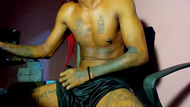 Snapshot of bigblackhotx1 chatting on April 9, 2026, 10:21 am bigblackhotx1 online show from April 9, 2026, 10:21 am