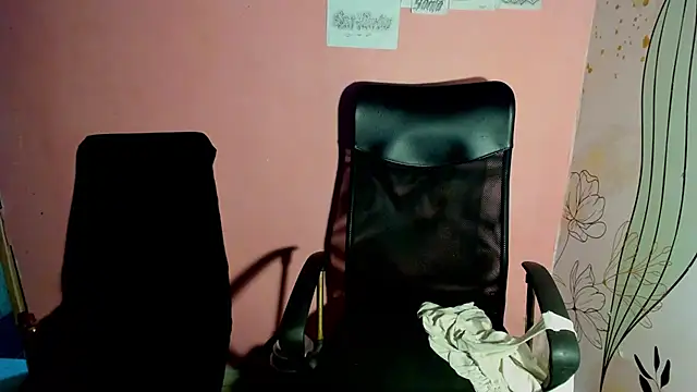 Snapshot of bigblackhotx1 chatting on April 2, 2026, 2:41 am bigblackhotx1 online show from April 2, 2026, 2:41 am