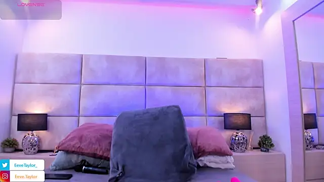 Eevee Taylor online show from May 29, 2026, 3:45 am