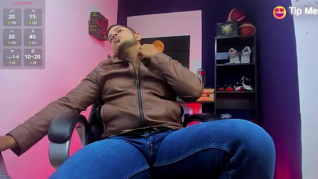 Snapshot of Marcos_garcias chatting on April 4, 2026, 10:44 am Marcos garcias online show from April 4, 2026, 10:44 am