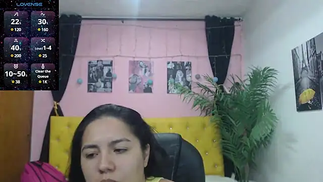 candiapole online show from March 13, 2025, 12:56 pm