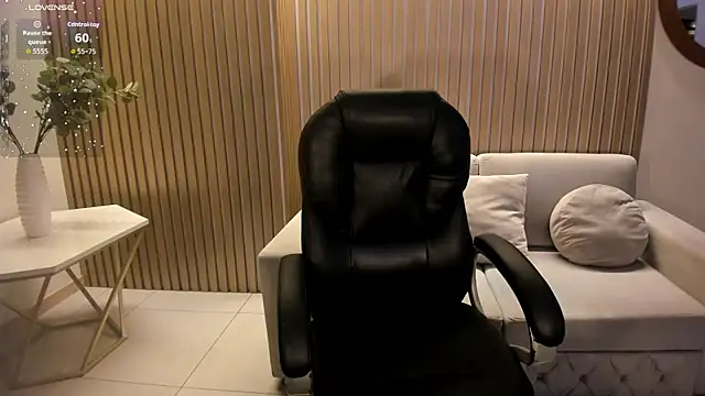 Snapshot of GabriellaLee chatting on November 4, 2025, 2:48 am GabriellaLee online show from November 4, 2025, 2:48 am