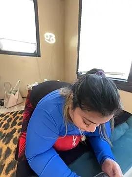 tillymarie34 online show from February 18, 2026, 6:48 pm