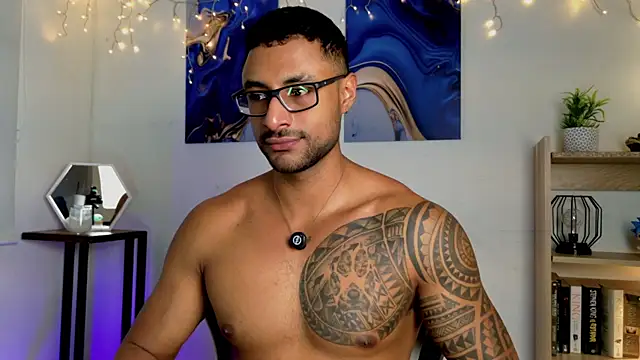 LiamGarcia1 online show from July 11, 2026, 2:39 pm