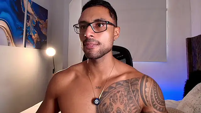 Snapshot of LiamGarcia1 chatting on May 3, 2026, 5:05 pm LiamGarcia1 online show from May 3, 2026, 5:05 pm