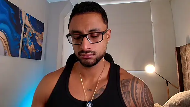 Snapshot of LiamGarcia1 chatting on April 27, 2026, 3:10 pm LiamGarcia1 online show from April 27, 2026, 3:10 pm