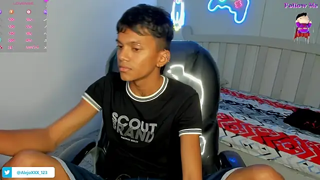 loistwink  online show from October 30, 2025, 6:12 am