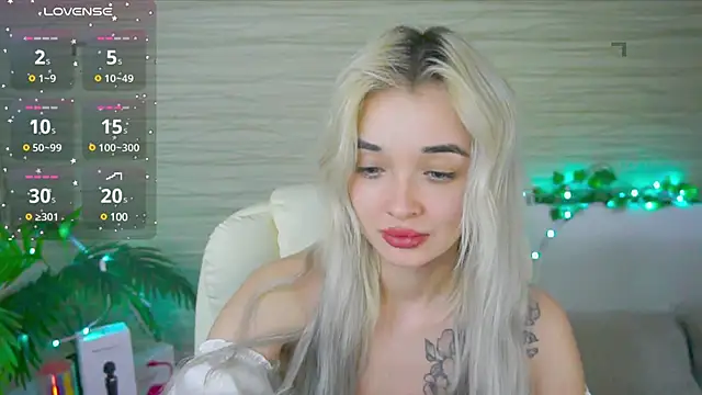Snapshot of Ashley_S chatting on March 9, 2025, 3:22 am Ashley S online show from March 9, 2025, 3:22 am