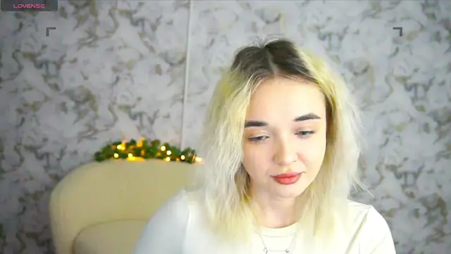 Ashley S online show from April 14, 2026, 10:15 pm