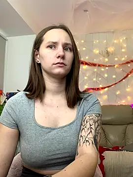 HotCaramellsTV online show from October 25, 2025, 9:30 am