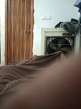 pintuS40 online show from October 19, 2025, 2:14 am