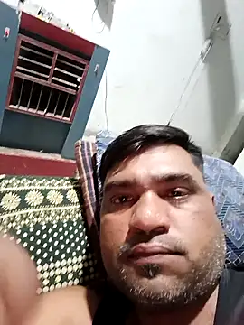 pintuS40 online show from April 19, 2026, 6:10 pm