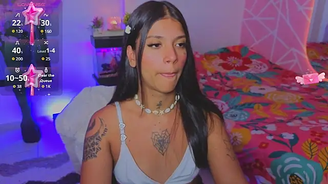 CoralRigan online show from December 23, 2025, 4:34 am