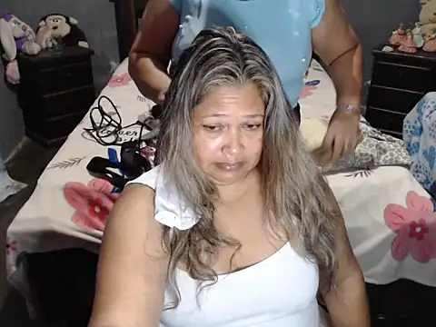 Snapshot of CANDYSWEET51 chatting on April 10, 2026, 2:24 pm CANDYSWEET51 online show from April 10, 2026, 2:24 pm