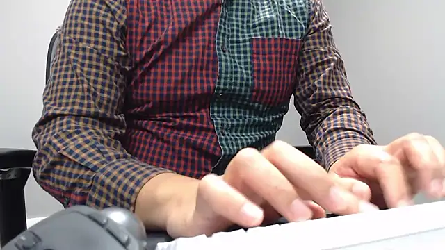 nimirole online show from October 9, 2025, 2:28 pm