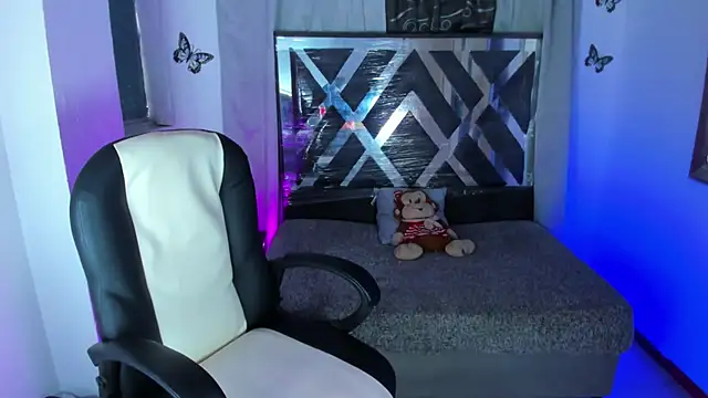 nova sex01 online show from June 30, 2026, 8:42 pm