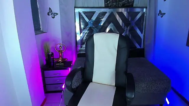 nova sex01 online show from June 20, 2026, 8:47 pm