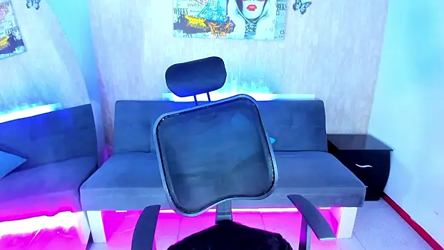 nova sex01 online show from February 11, 2026, 5:18 am