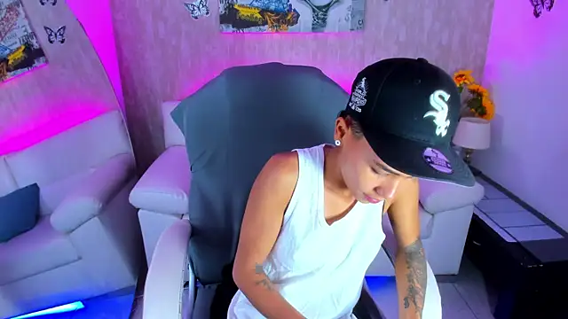 nova sex01 online show from January 17, 2026, 4:49 am