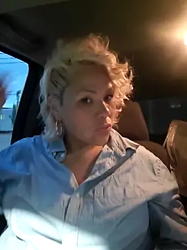 Snapshot of otease chatting on June 11, 2026, 10:34 am otease online show from June 11, 2026, 10:34 am