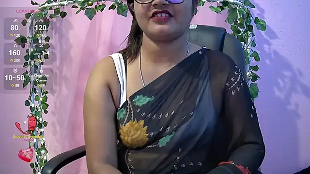 Snapshot of Pari-new chatting on March 15, 2025, 4:13 am Pari-new online show from March 15, 2025, 4:13 am