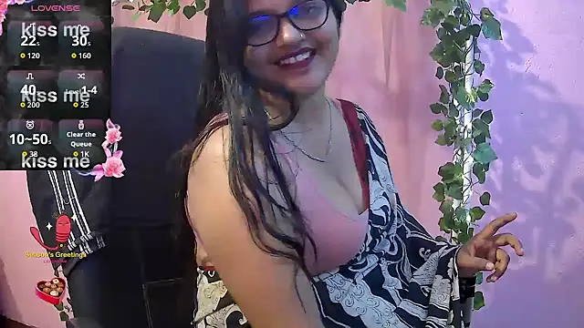 Snapshot of Pari-new chatting on February 24, 2026, 4:24 am Pari-new online show from February 24, 2026, 4:24 am