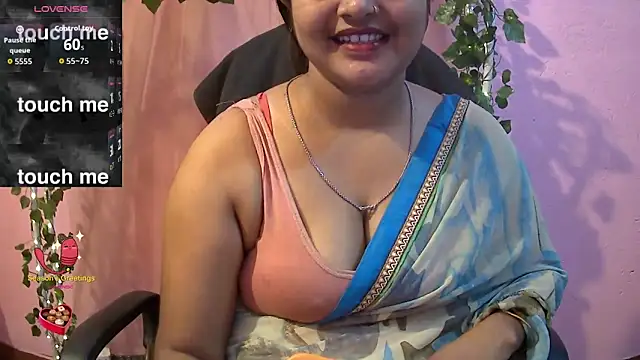 Snapshot of Pari-new chatting on April 27, 2026, 4:21 am Pari-new online show from April 27, 2026, 4:21 am