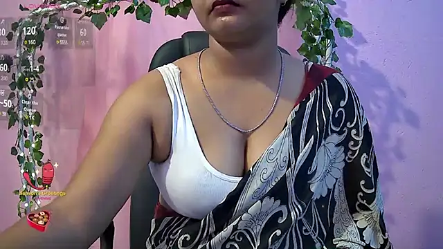 Snapshot of Pari-new chatting on March 18, 2025, 7:12 am Pari-new online show from March 18, 2025, 7:12 am