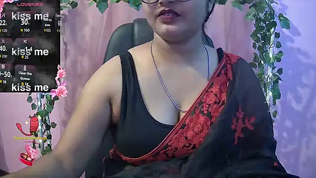 Snapshot of Pari-new chatting on January 17, 2026, 4:16 am Pari-new online show from January 17, 2026, 4:16 am