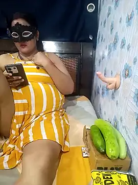 Snapshot of tina8th chatting on September 11, 2025, 5:13 pm tina8th online show from September 11, 2025, 5:13 pm