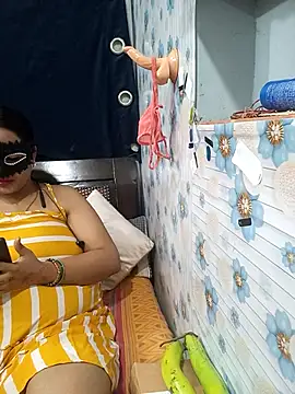 Snapshot of tina8th chatting on April 17, 2026, 3:59 pm tina8th online show from April 17, 2026, 3:59 pm
