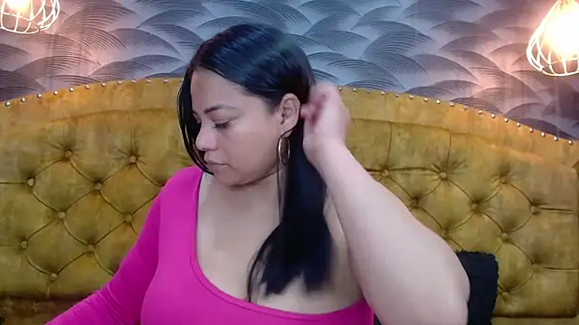 NahomiFireSex online show from November 23, 2025, 4:11 am