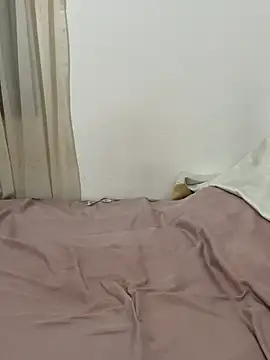 Snapshot of Jecy_bee chatting on January 13, 2026, 6:34 pm Jecy bee online show from January 13, 2026, 6:34 pm