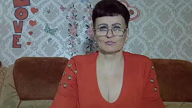 PaulaGolden online show from June 5, 2026, 5:51 pm