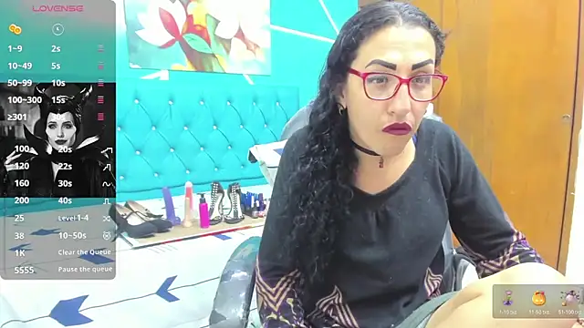 sabrina dupont online show from October 28, 2025, 1:10 pm