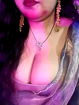 Suhanakhan00 online show from February 17, 2026, 6:33 am