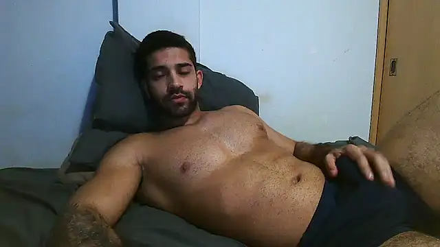 Snapshot of macho_fit chatting on May 14, 2026, 6:16 pm macho fit online show from May 14, 2026, 6:16 pm
