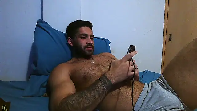 Snapshot of macho_fit chatting on April 16, 2026, 12:22 am macho fit online show from April 16, 2026, 12:22 am