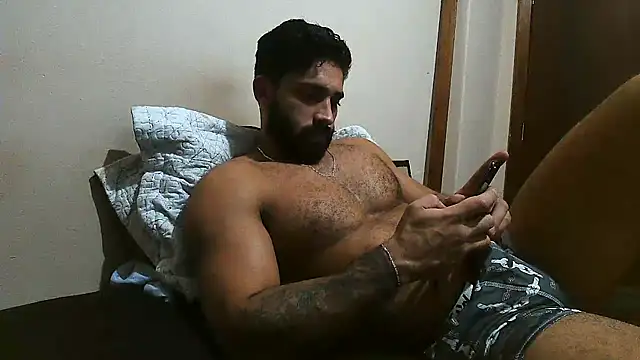 Snapshot of macho_fit chatting on February 19, 2025, 11:57 pm macho fit online show from February 19, 2025, 11:57 pm