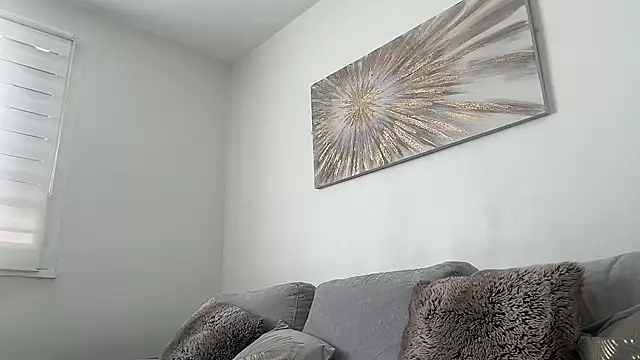 Serena 4you online show from September 22, 2025, 1:28 pm