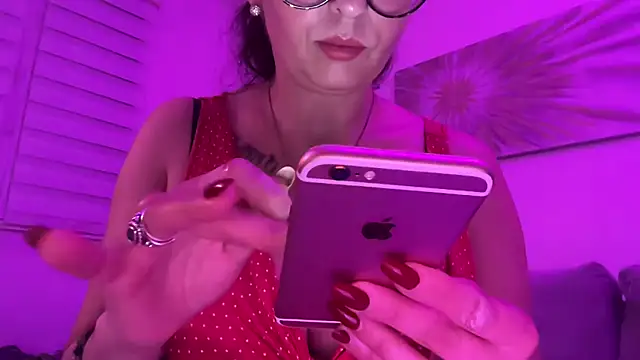 Serena 4you online show from February 10, 2026, 6:40 pm