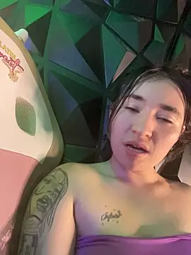 Sophie LS online show from October 25, 2025, 2:00 am