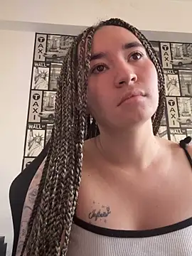 Snapshot of Sophie_LS chatting on February 10, 2026, 12:37 pm Sophie LS online show from February 10, 2026, 12:37 pm